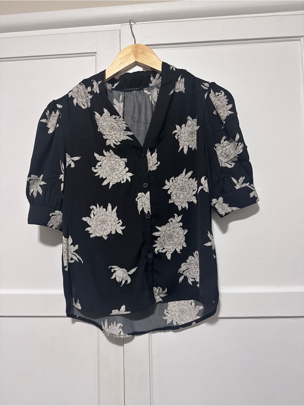 Tahari Black Short-Sleeve Floral Button-Up Blouse